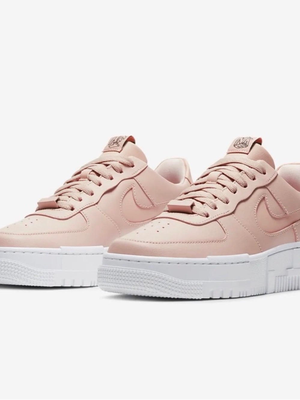Nike Air Force 1 Pixel